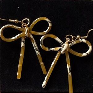 Elegant Gold and Black Bow Earrings